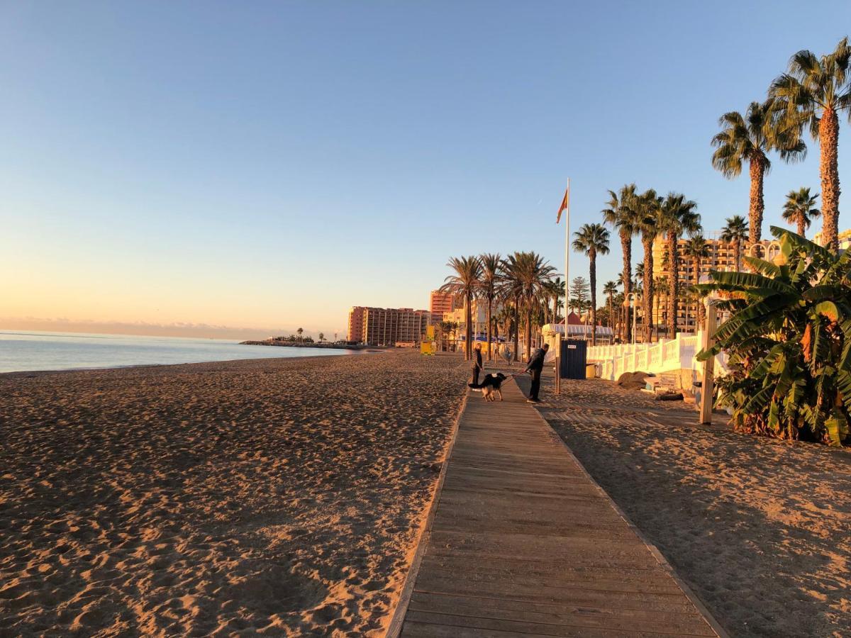 Luxury Beachfront Apartment In Benalmadena Costa Extérieur photo