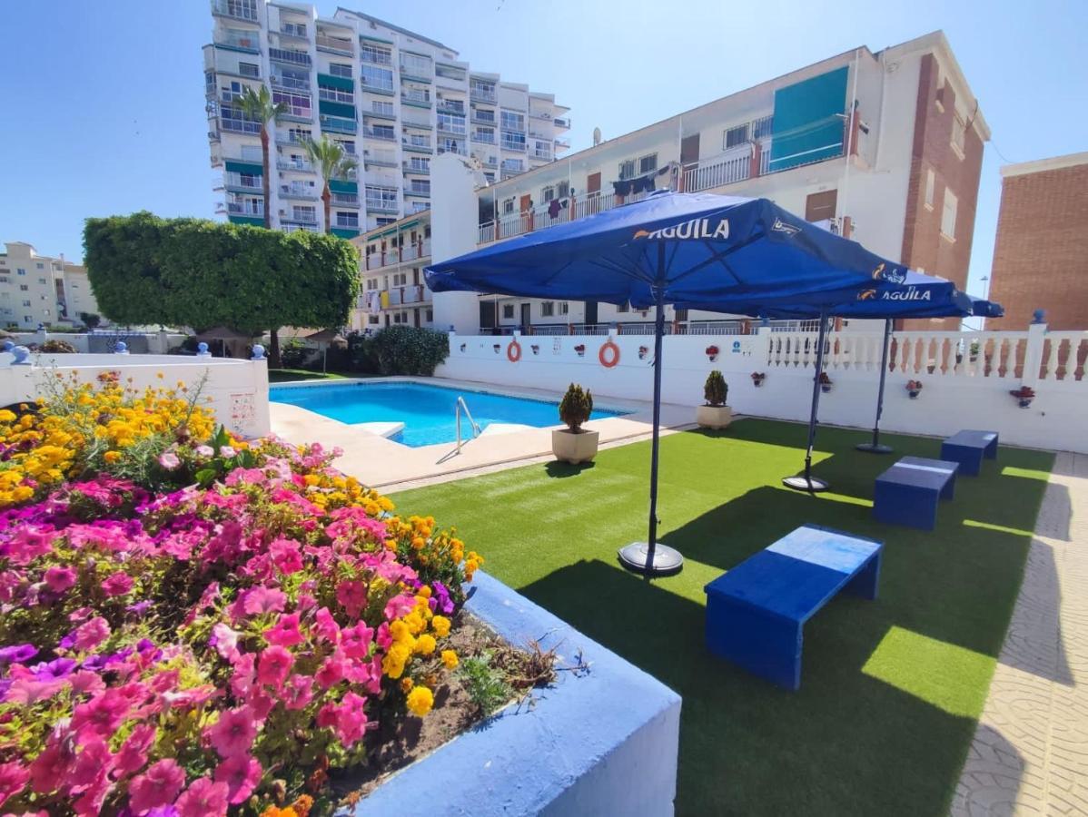 Luxury Beachfront Apartment In Benalmadena Costa Extérieur photo