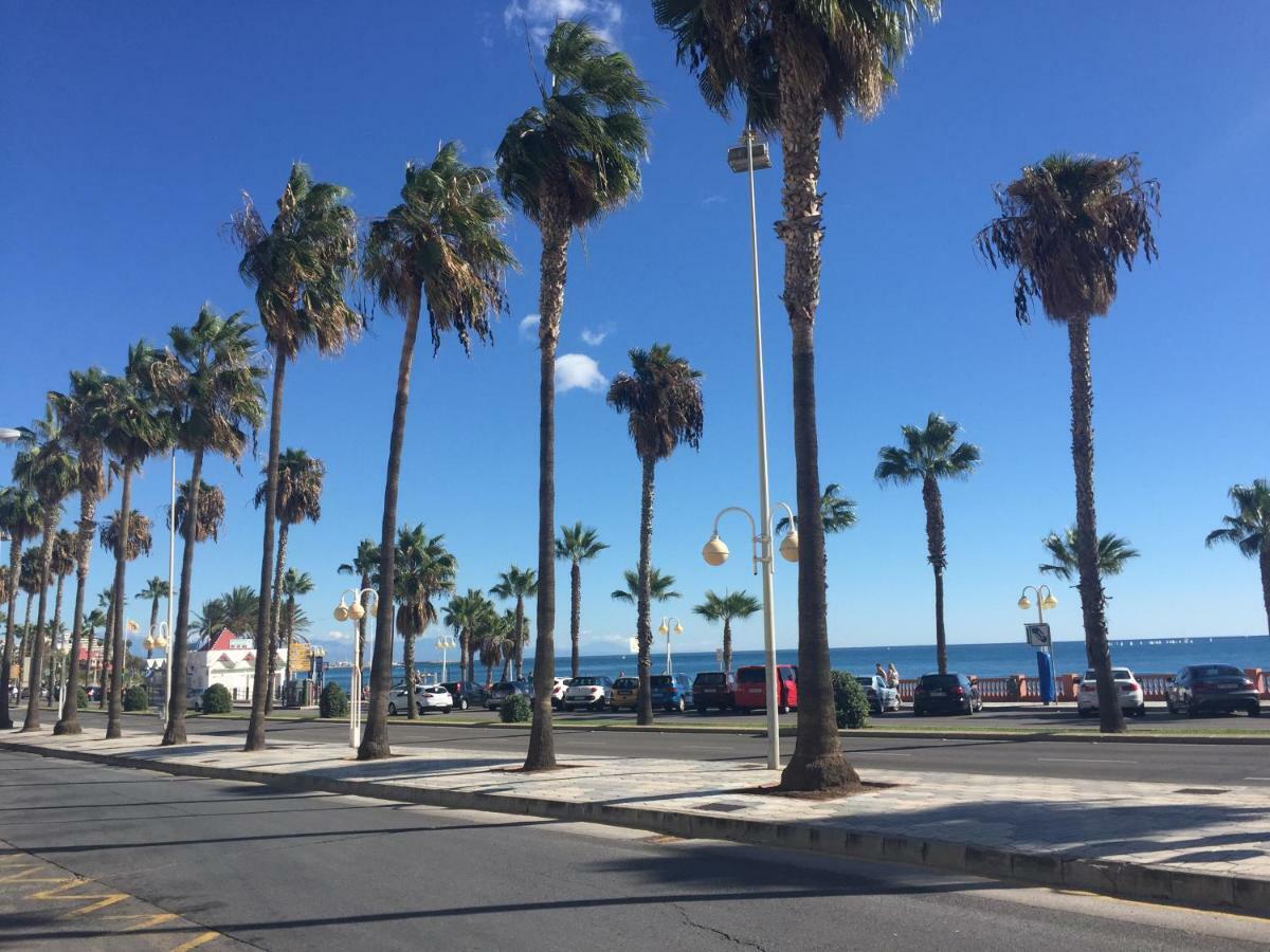 Luxury Beachfront Apartment In Benalmadena Costa Extérieur photo