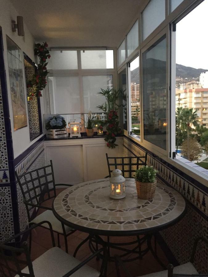 Luxury Beachfront Apartment In Benalmadena Costa Extérieur photo
