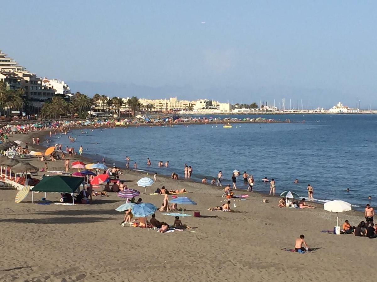 Luxury Beachfront Apartment In Benalmadena Costa Extérieur photo