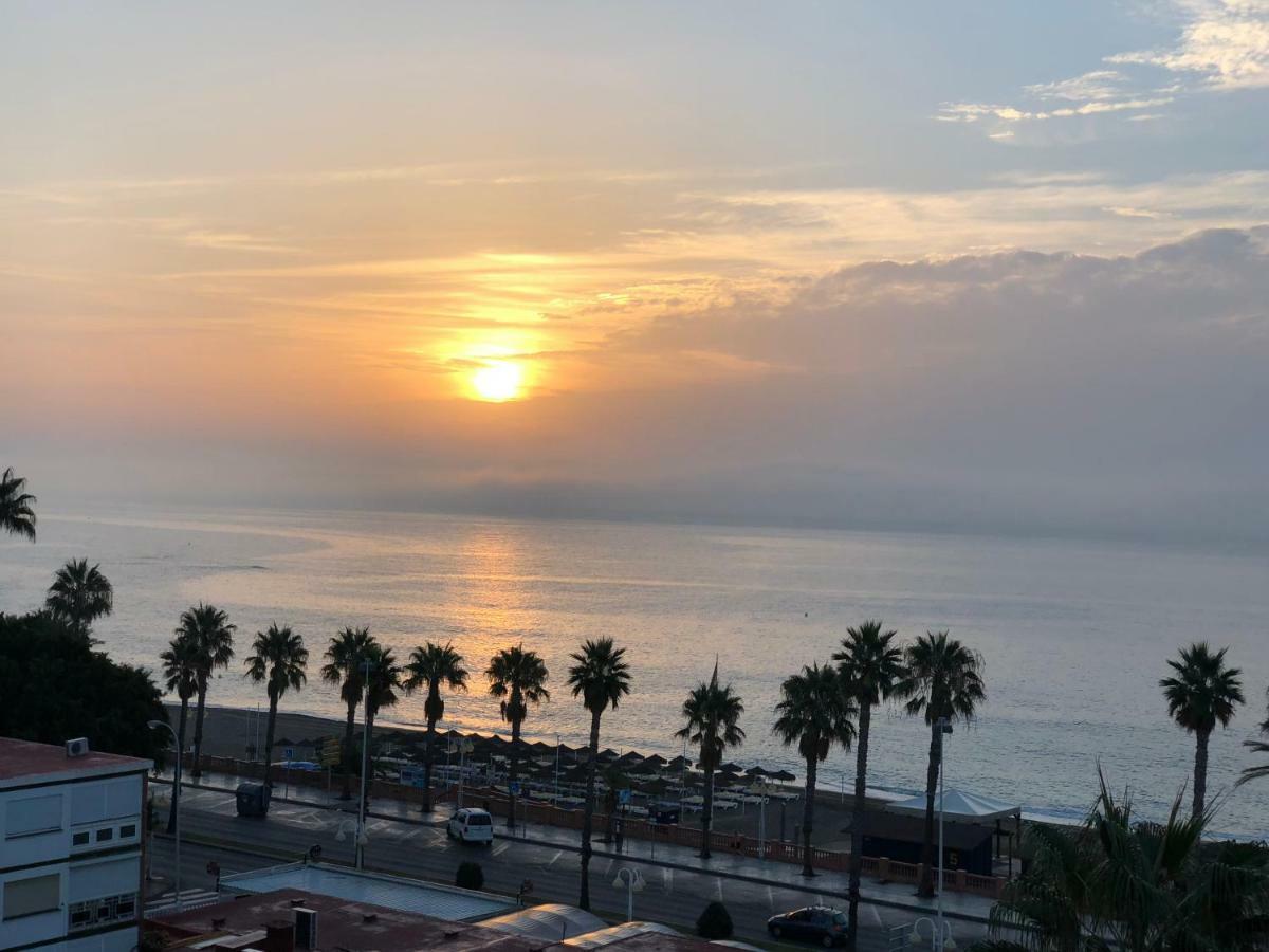 Luxury Beachfront Apartment In Benalmadena Costa Extérieur photo