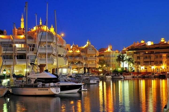 Luxury Beachfront Apartment In Benalmadena Costa Extérieur photo