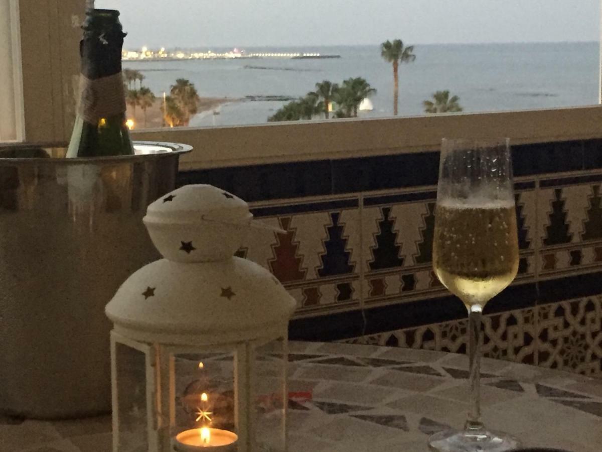 Luxury Beachfront Apartment In Benalmadena Costa Extérieur photo